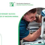 The Evolution of Veterinary Gloves: Meeting the Demands of Modern Animal Care